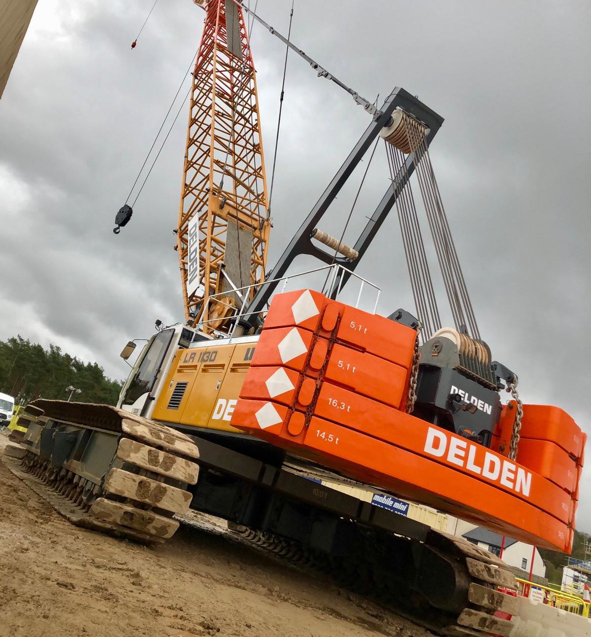 Liebherr LR1130 for sale